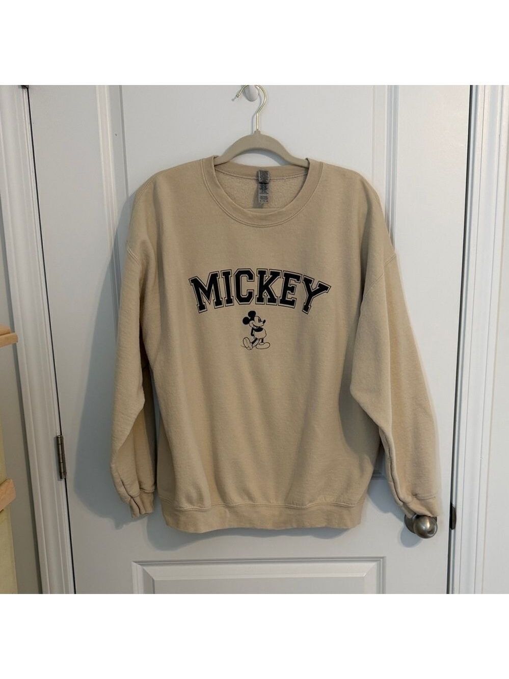 Disney Mickey Mouse Crewneck Sweatshirt Women's XL Beige Gildan Pullover